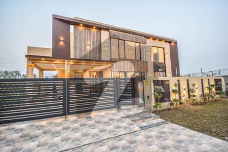 1 Kanal Ready-to-Move Luxury House for Sale in DHA Phase 4, 1 Kanal Ready-to-Move Luxury House for Sale in DHA Phase 4,