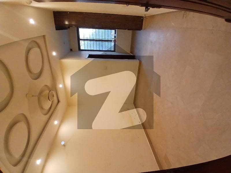 6 Marla Upper Portion For Rent