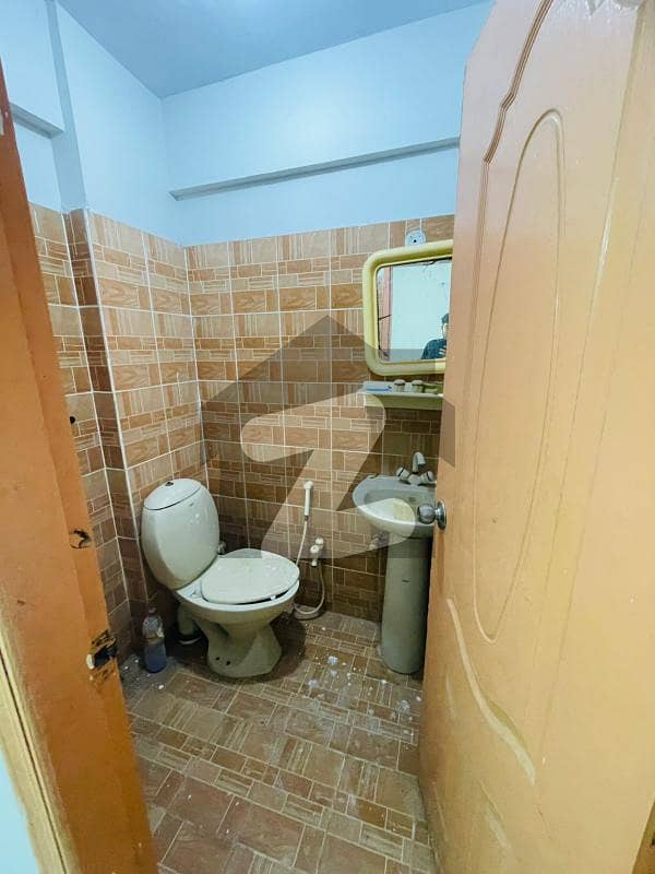 ڈی ایچ اے فیز 7 ڈی ایچ اے ڈیفینس,کراچی میں 2 کمروں کا 2 مرلہ فلیٹ 35.0 ہزار میں کرایہ پر دستیاب ہے۔