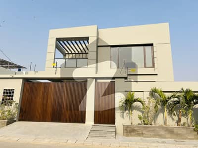 ڈی ایچ اے فیز 8 ڈی ایچ اے ڈیفینس,کراچی میں 6 کمروں کا 1 کنال مکان 18.0 کروڑ میں برائے فروخت۔