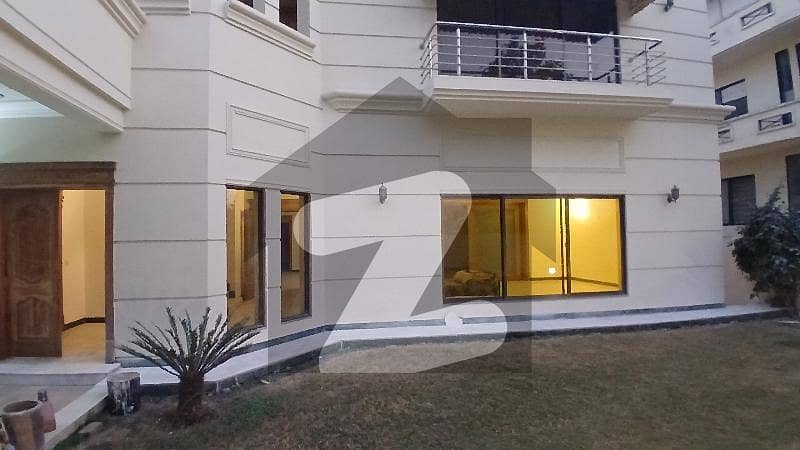 ای ۔ 11 اسلام آباد میں 7 کمروں کا 1 کنال مکان 4.5 لاکھ میں کرایہ پر دستیاب ہے۔