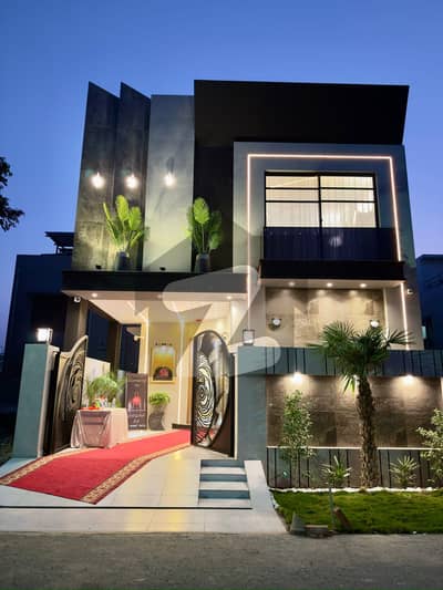 5 Marla Ultra Modren Luxury House in Dha 5 Marla Ultra Modren Luxury House in Dha