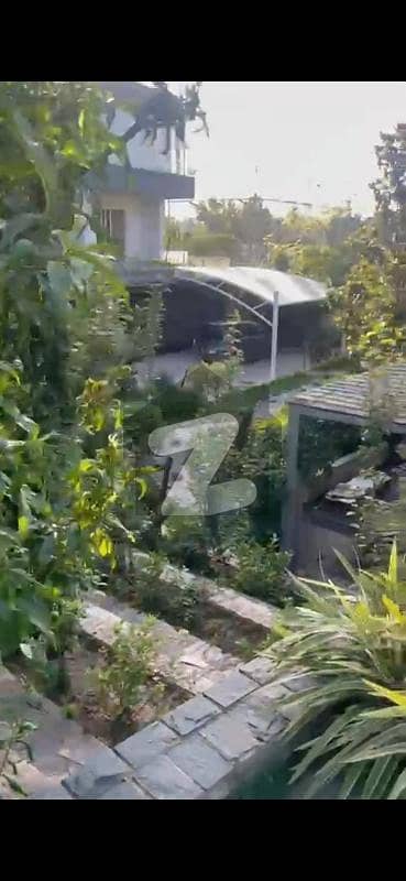 Exclusive Modern One Kanal House With Huge Extra lznd Msintain Lawn Available For Sale In Reasonable Price Exclusive Modern One Kanal House With Huge Extra lznd Msintain Lawn Available For Sale In Reasonable Price