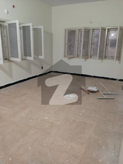 400 Yards Ground Floor Office 5 Rooms 4 Car parking ideal For Office