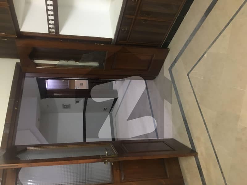 Upper portion For Rent in G-10/1