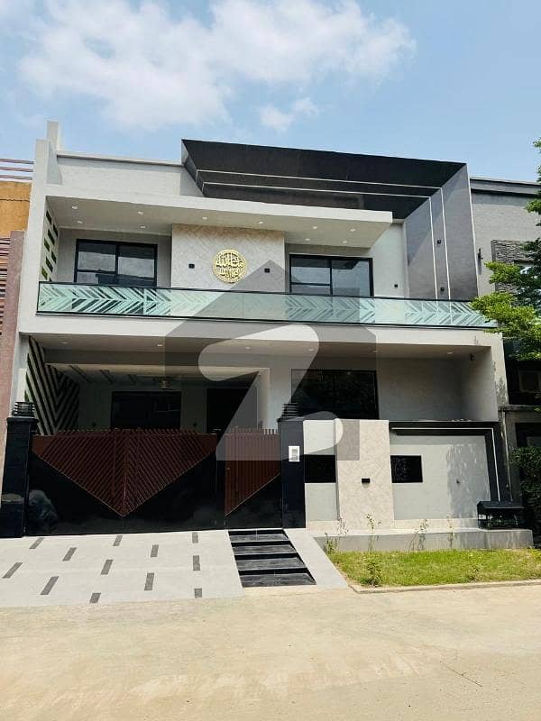 ایڈن ویلی فیصل آباد میں 4 کمروں کا 7 مرلہ مکان 3.75 کروڑ میں برائے فروخت۔ ایڈن ویلی فیصل آباد میں 4 کمروں کا 7 مرلہ مکان 3.75 کروڑ میں برائے فروخت۔