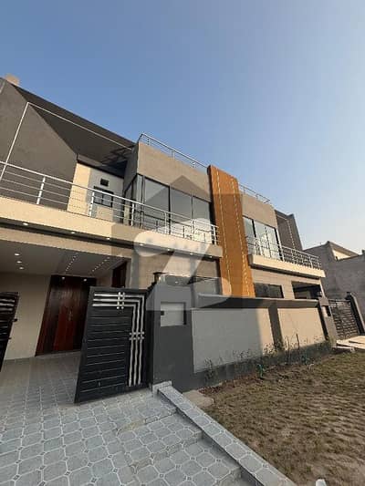 بش ایگزیکٹو ولاز ملتان میں 4 کمروں کا 5 مرلہ مکان 2.15 کروڑ میں برائے فروخت۔ بش ایگزیکٹو ولاز ملتان میں 4 کمروں کا 5 مرلہ مکان 2.15 کروڑ میں برائے فروخت۔