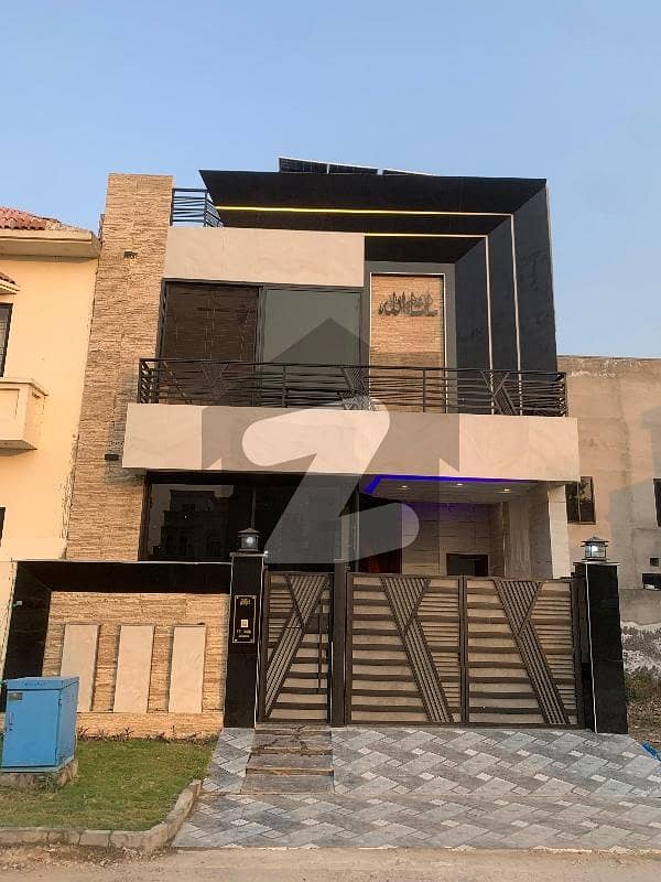 5 Marla Modern House For Sale.