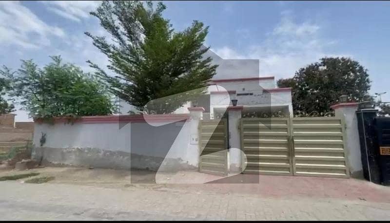 گلشنِ اقبال رحیم یار خان میں 4 کمروں کا 1 کنال مکان 80.0 ہزار میں کرایہ پر دستیاب ہے۔