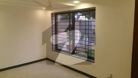 Beautiful Full House For Rent In F-11/2 Beautiful Full House For Rent In F-11/2