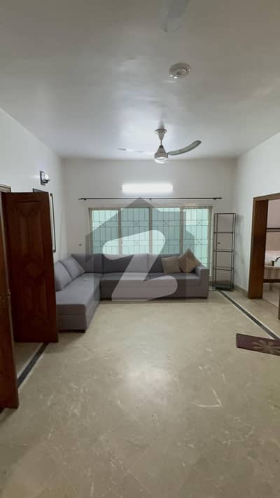 10 Marla 2.5 Storey House For Sale In Judicial Colony Phase 1