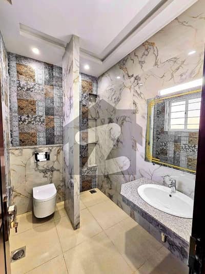 بحریہ انکلیو بحریہ ٹاؤن,اسلام آباد میں 5 کمروں کا 10 مرلہ مکان 6.0 کروڑ میں برائے فروخت۔ بحریہ انکلیو بحریہ ٹاؤن,اسلام آباد میں 5 کمروں کا 10 مرلہ مکان 6.0 کروڑ میں برائے فروخت۔