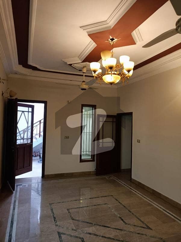 240 YARD SINGLE STOREY House