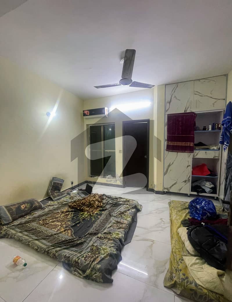 Spacious Room For Rent With Attached Bath Spacious Room For Rent With Attached Bath