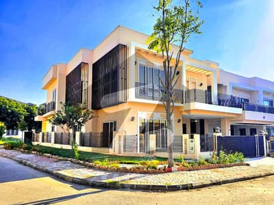 بحریہ انکلیو بحریہ ٹاؤن,اسلام آباد میں 5 کمروں کا 12 مرلہ مکان 6.5 کروڑ میں برائے فروخت۔