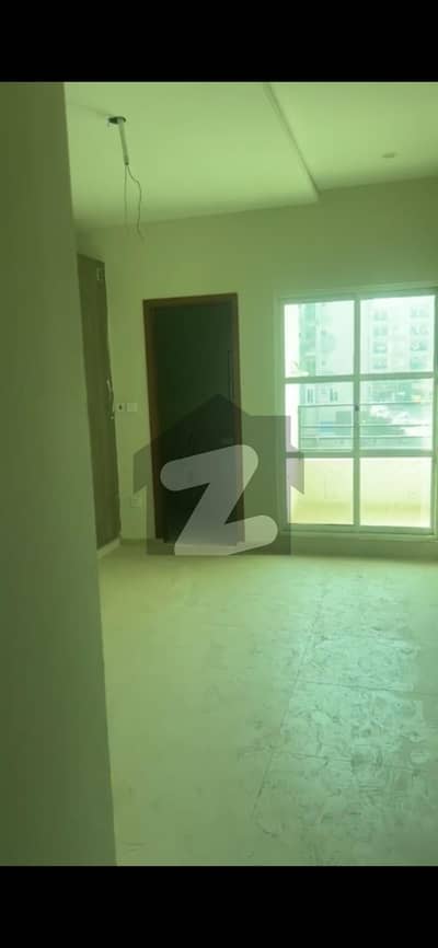 4th Floor Neat & Bright 1-Bed Apartment With Balcony &Amp;Amp; Lift