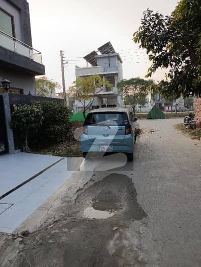 ڈی ایچ اے 11 رہبر فیز 4 ڈی ایچ اے 11 رہبر,لاہور میں 3 کمروں کا 5 مرلہ مکان 1.1 لاکھ میں کرایہ پر دستیاب ہے۔ ڈی ایچ اے 11 رہبر فیز 4 ڈی ایچ اے 11 رہبر,لاہور میں 3 کمروں کا 5 مرلہ مکان 1.1 لاکھ میں کرایہ پر دستیاب ہے۔