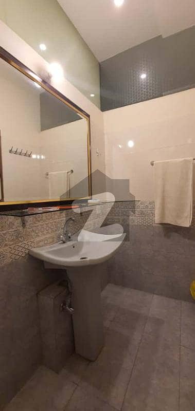 DELUXE ROOM FOR RENT in HOTEL LUXE HEIGHTS