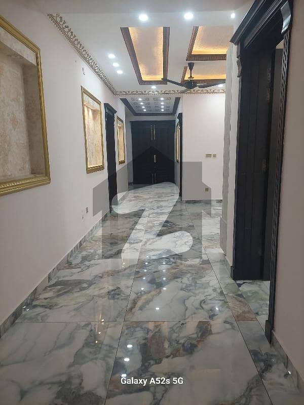 جی ۔ 13 اسلام آباد میں 6 کمروں کا 1 کنال مکان 4.5 لاکھ میں کرایہ پر دستیاب ہے۔