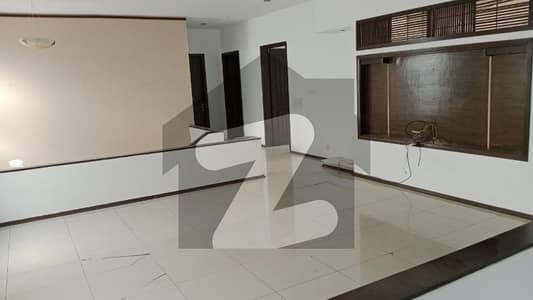 ڈی ایچ اے فیز 6 ڈی ایچ اے ڈیفینس,کراچی میں 5 کمروں کا 1 کنال مکان 5.5 لاکھ میں کرایہ پر دستیاب ہے۔ ڈی ایچ اے فیز 6 ڈی ایچ اے ڈیفینس,کراچی میں 5 کمروں کا 1 کنال مکان 5.5 لاکھ میں کرایہ پر دستیاب ہے۔