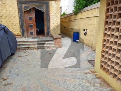 ڈی ایچ اے فیز 6 ڈی ایچ اے ڈیفینس,کراچی میں 4 کمروں کا 1 کنال مکان 5.0 لاکھ میں کرایہ پر دستیاب ہے۔