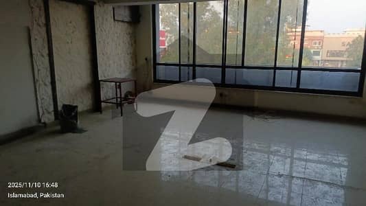 ایف ۔ 10 مرکز ایف ۔ 10,اسلام آباد میں 2 مرلہ دفتر 1.0 لاکھ میں کرایہ پر دستیاب ہے۔