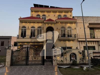 سٹی ہاؤسنگ سوسائٹی گوجرانوالہ میں 6 کمروں کا 10 مرلہ مکان 4.5 کروڑ میں برائے فروخت۔ سٹی ہاؤسنگ سوسائٹی گوجرانوالہ میں 6 کمروں کا 10 مرلہ مکان 4.5 کروڑ میں برائے فروخت۔