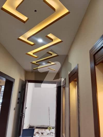 سی بی آر ٹاؤن اسلام آباد میں 3 کمروں کا 12 مرلہ بالائی پورشن 70.0 ہزار میں کرایہ پر دستیاب ہے۔