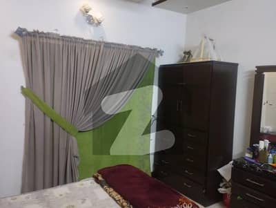 Buy your ideal 400 Square Yards Lower Portion in a prime location of Karachi