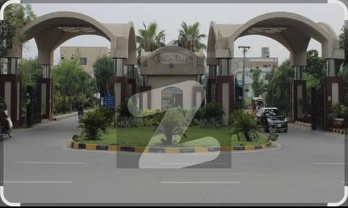 2 Kanal Plot At 100'Road Available for Rent Wapda town phase 1,D2 Facing Nespak Marriage Hall