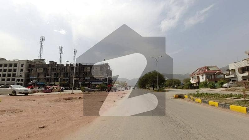 ڈی ۔ 12 اسلام آباد میں 5 مرلہ رہائشی پلاٹ 3.5 کروڑ میں برائے فروخت۔