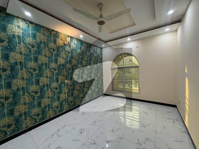 5 Marla Brand New Full House For Rent