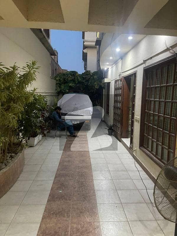 کلفٹن ۔ بلاک 5 کلفٹن,کراچی میں 5 کمروں کا 1 کنال مکان 6.0 لاکھ میں کرایہ پر دستیاب ہے۔ کلفٹن ۔ بلاک 5 کلفٹن,کراچی میں 5 کمروں کا 1 کنال مکان 6.0 لاکھ میں کرایہ پر دستیاب ہے۔