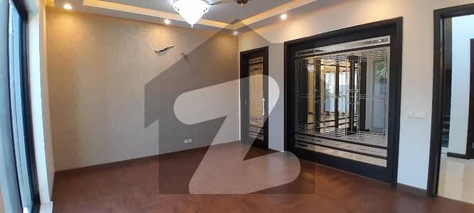 یونین لیونگ مین کینال بینک روڈ,لاہور میں 4 کمروں کا 5 مرلہ مکان 2.65 کروڑ میں برائے فروخت۔ یونین لیونگ مین کینال بینک روڈ,لاہور میں 4 کمروں کا 5 مرلہ مکان 2.65 کروڑ میں برائے فروخت۔