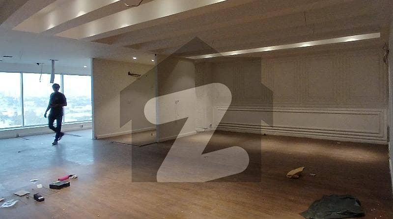 1800 Sqfts Office Available For Rent