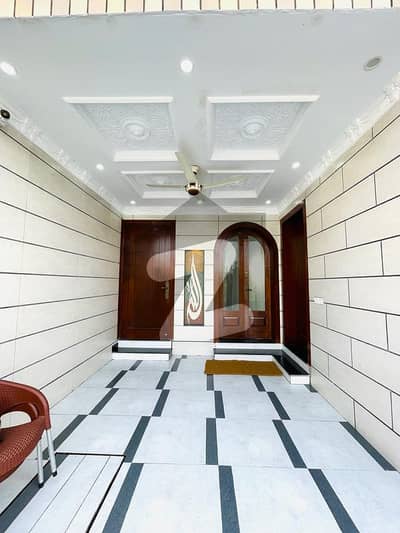 سینٹرل پارک ۔ بلاک اے1 سینٹرل پارک ہاؤسنگ سکیم,لاہور میں 4 کمروں کا 5 مرلہ مکان 2.3 کروڑ میں برائے فروخت۔ سینٹرل پارک ۔ بلاک اے1 سینٹرل پارک ہاؤسنگ سکیم,لاہور میں 4 کمروں کا 5 مرلہ مکان 2.3 کروڑ میں برائے فروخت۔