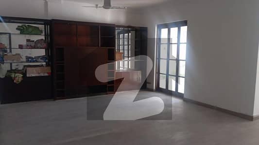 Garden Town 2 Kanal Beautiful House Prime Location Garden Town 2 Kanal Beautiful House Prime Location