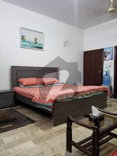 Paying Gust Room For Rent