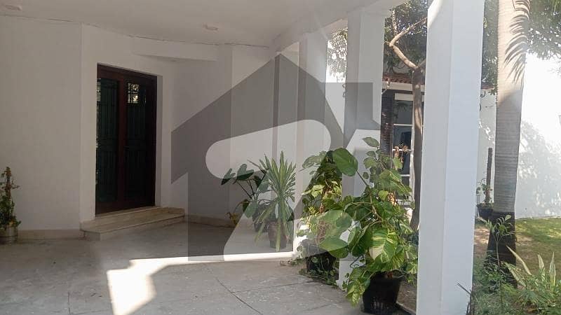 Garden Town 1 Kanal House On Prime Location