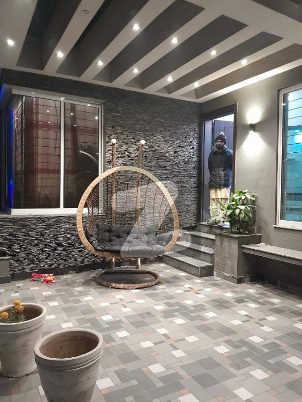 Luxurious 8 Marla House Available For Rent