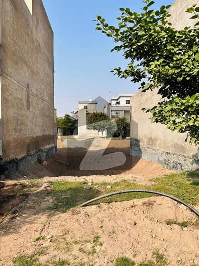 **Prime 5 Marla Plot For Sale In Park View City, Lahore** **Prime 5 Marla Plot For Sale In Park View City, Lahore**