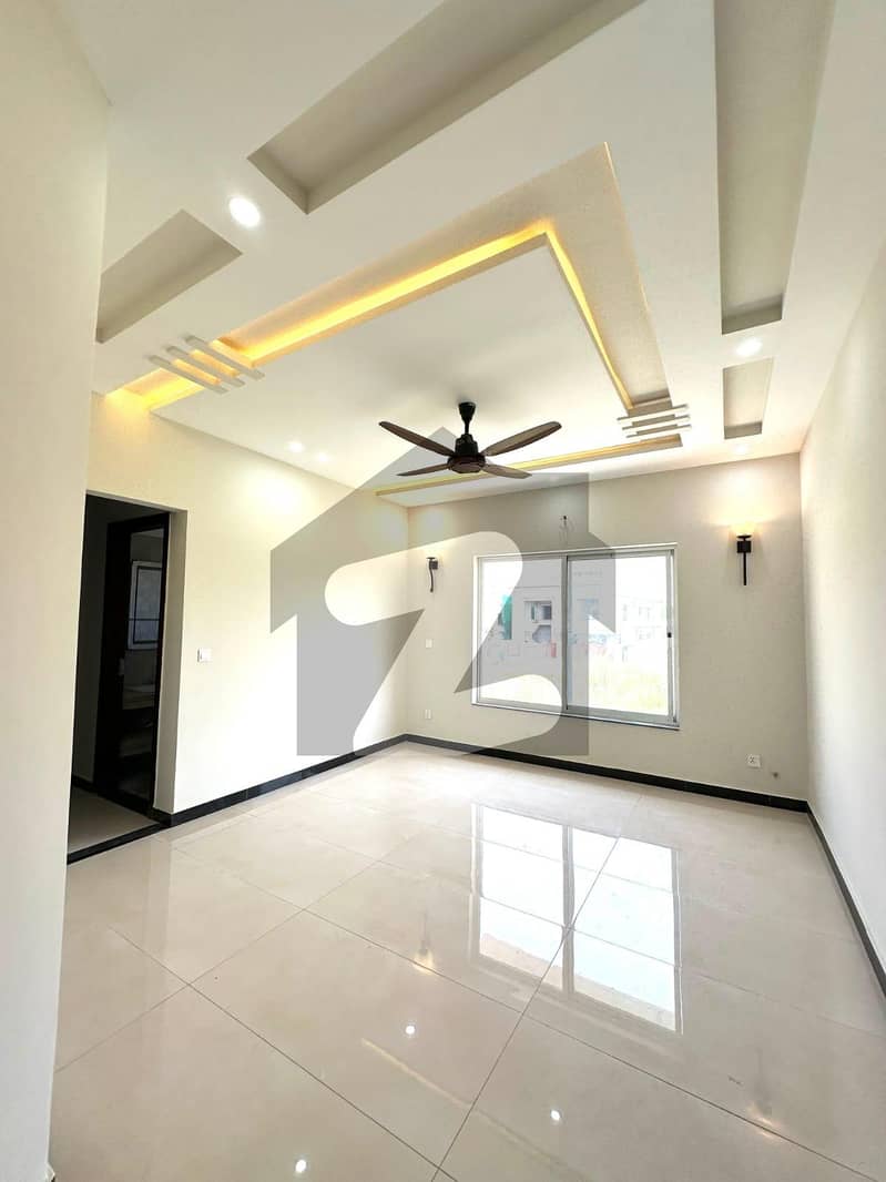 Investors Should Sale This House Located Ideally In G-10