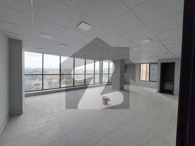 شاہراہِ فیصل کراچی میں 3 مرلہ Studio دفتر 1.75 لاکھ میں کرایہ پر دستیاب ہے۔