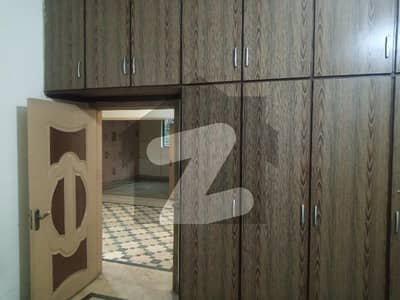 کینال بینک ہاؤسنگ سکیم لاہور میں 4 کمروں کا 5 مرلہ مکان 1.78 کروڑ میں برائے فروخت۔