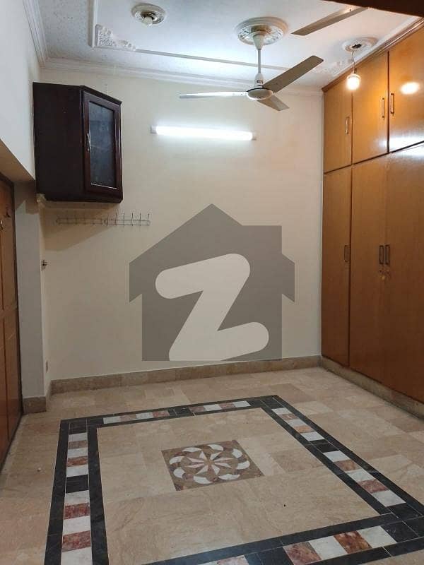 Upper Portion With Servant Available For Rent