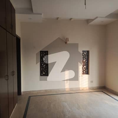 ایڈن سٹی ایڈن,لاہور میں 2 کمروں کا 10 مرلہ بالائی پورشن 70.0 ہزار میں کرایہ پر دستیاب ہے۔