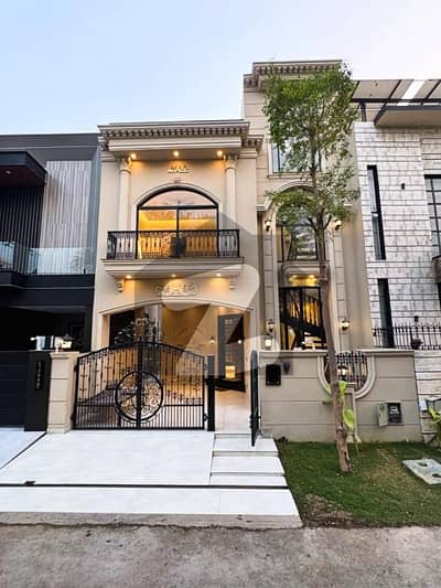 Modern Design 5 Marla 3 Bed House Available For Sale In DHA 9 Town