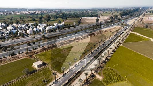 32 Kanal Commercial Plot On Canal Expressway Ideal For Car Showroom, Hospital, Educational Institute & Multinational Offices - Near Icon Gold Wapda City