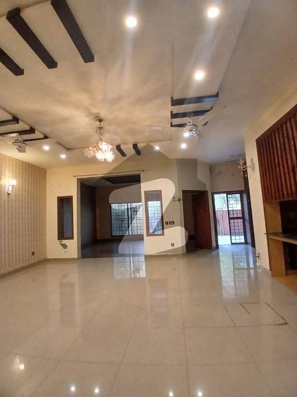 بحریہ ٹاؤن ۔ سیکٹر ایف بحریہ ٹاؤن,لاہور میں 2 کمروں کا 10 مرلہ زیریں پورشن 65.0 ہزار میں کرایہ پر دستیاب ہے۔ بحریہ ٹاؤن ۔ سیکٹر ایف بحریہ ٹاؤن,لاہور میں 2 کمروں کا 10 مرلہ زیریں پورشن 65.0 ہزار میں کرایہ پر دستیاب ہے۔