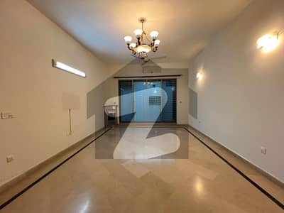 10 MARLA BEAUTIFUL UPPER PORTION AVALIABLE FOR RENT IN DHA DEFANCE